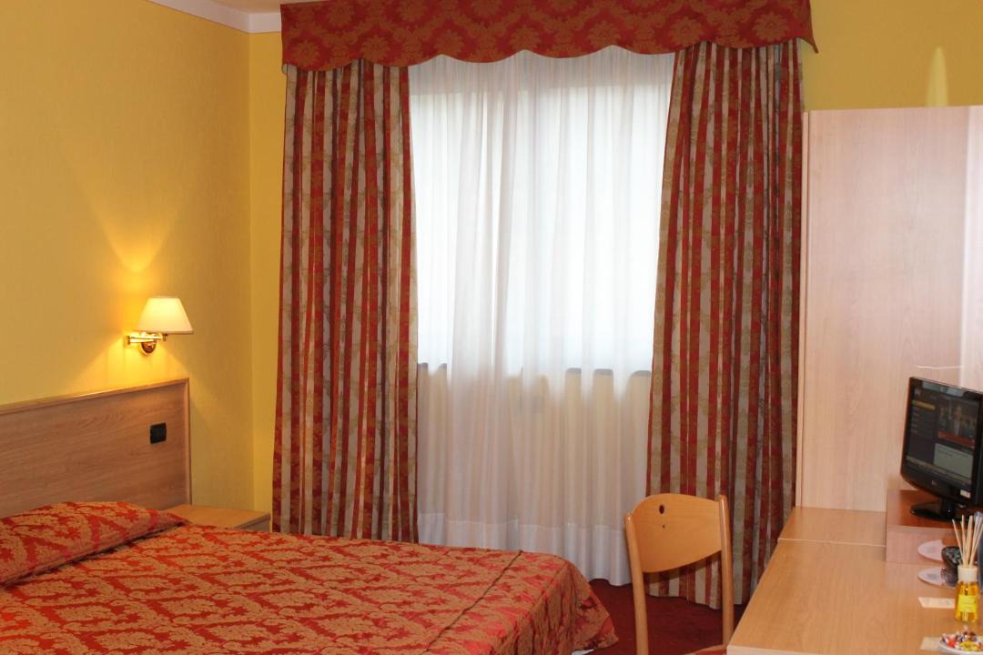 Photo of Bedroom in Verres