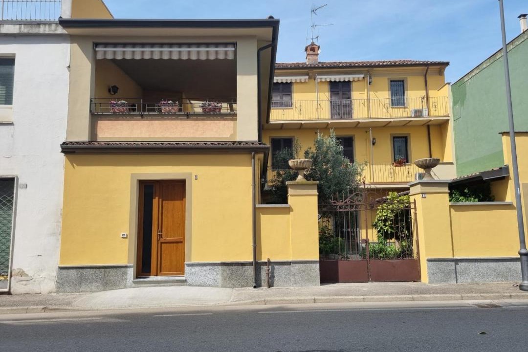 Photo of Buildings in Sale
