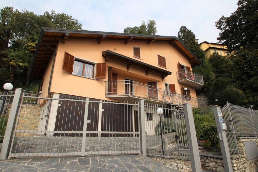 Photo of Buildings in Brezzo di Bedero