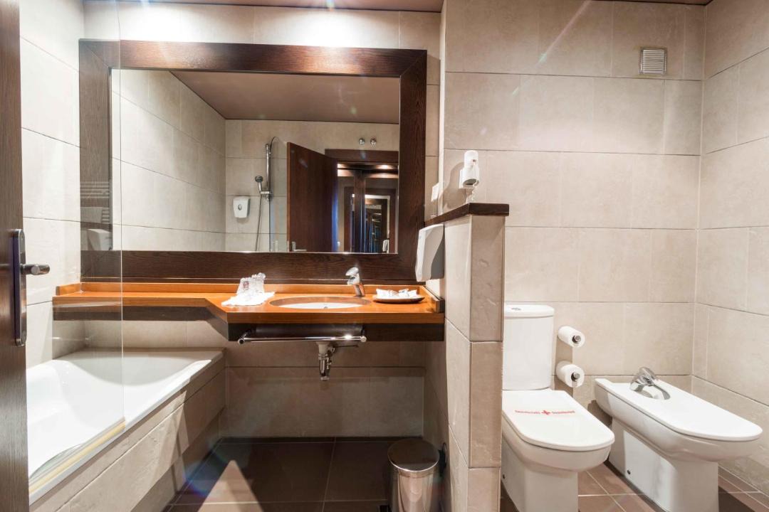Photo of Bathroom in La Almunia de Dona Godina