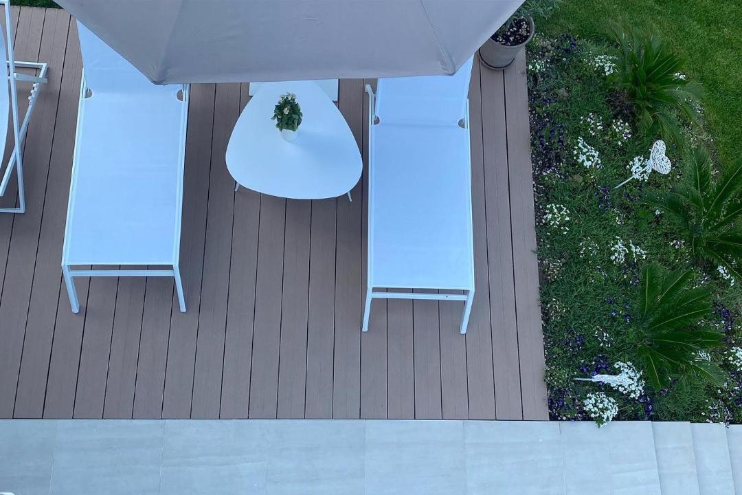 Photo of Patio Balcony in Sale Marasino