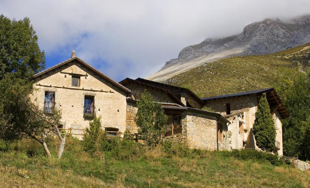 Photo of Others in Padarniu
