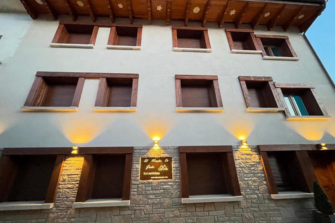 Photo of Buildings in Navaluenga
