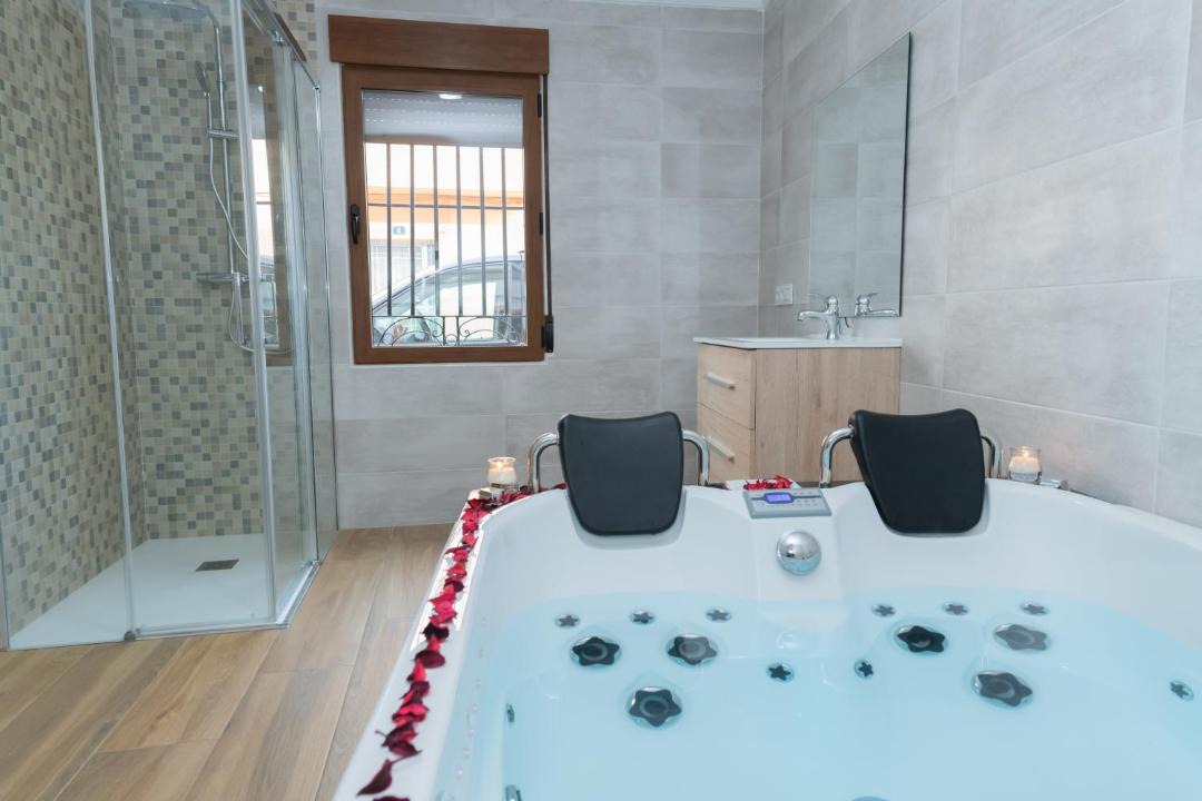 Photo of Bathroom in Alborea
