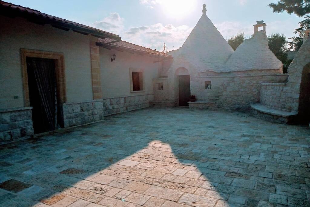 Photo of Buildings in Villa Castelli