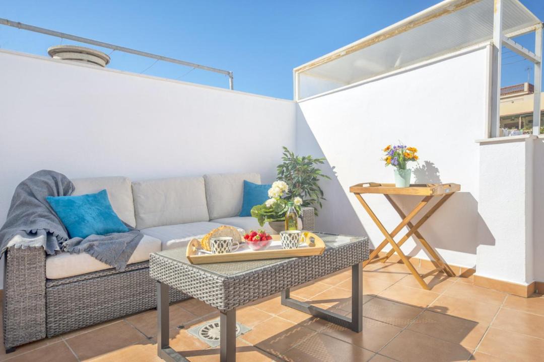 Photo of Patio Balcony in La Goleta