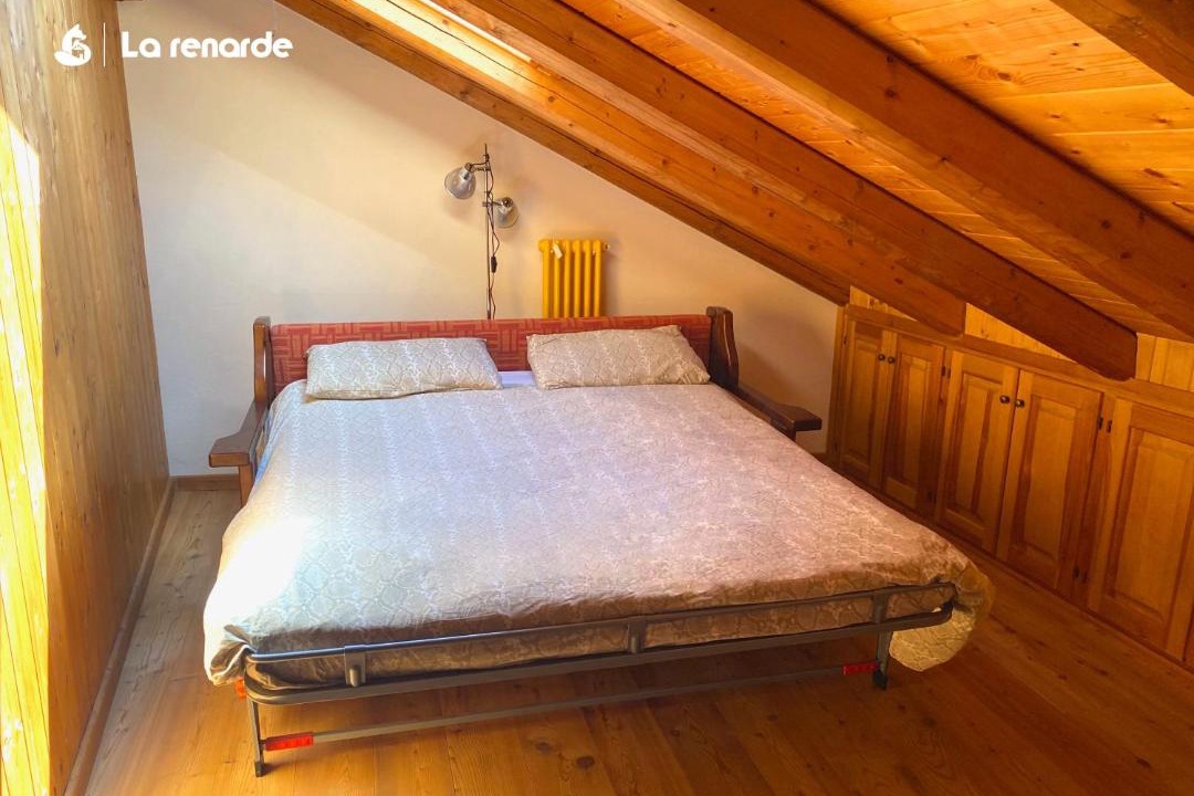 Photo of Bedroom in Semon