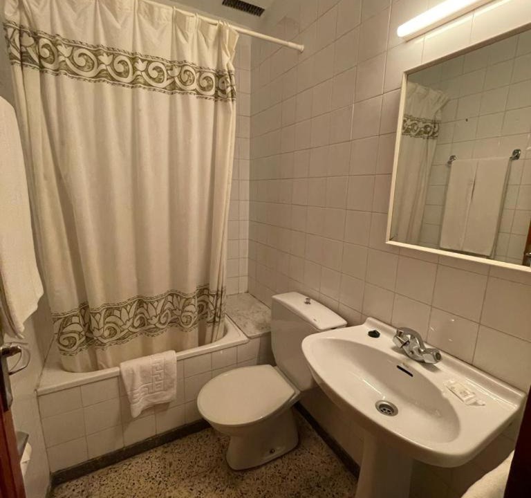 Photo of Bathroom in Setcases