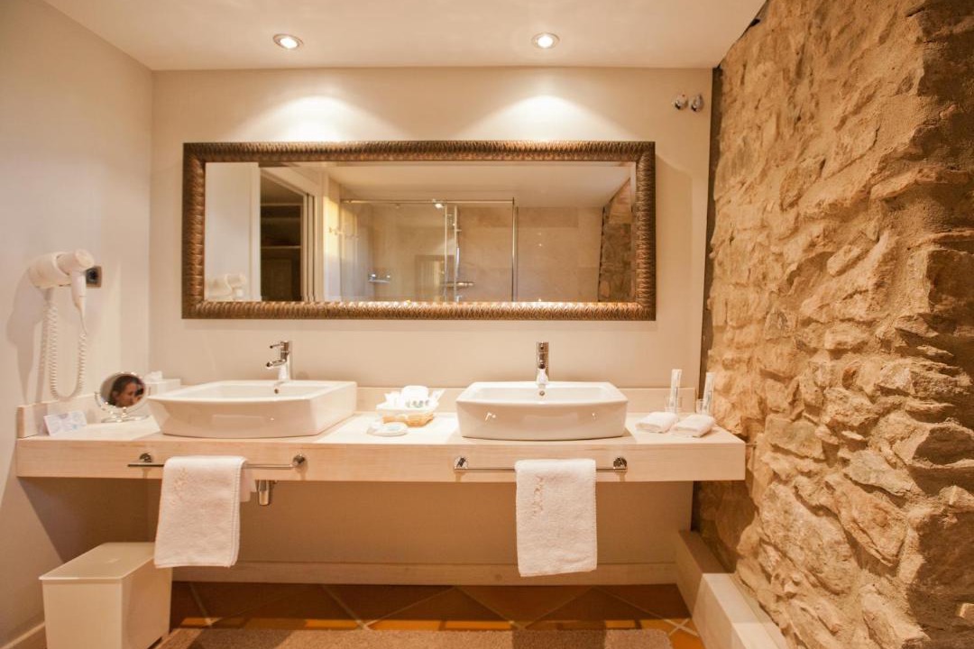 Photo of Bathroom in Navas