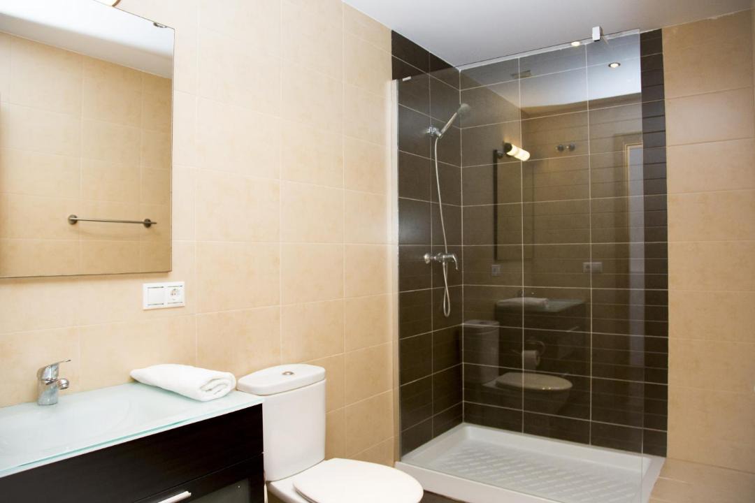 Photo of Bathroom in Longuida