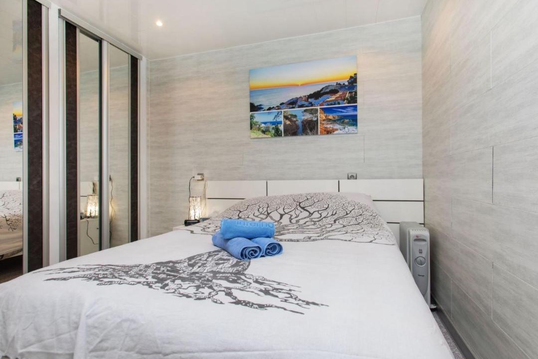 Photo of Bedroom in Salionc