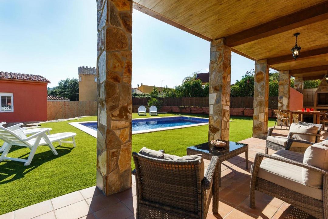 Photo of Patio Balcony in Can Carbonell