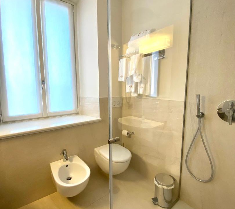 Photo of Bathroom in Erba