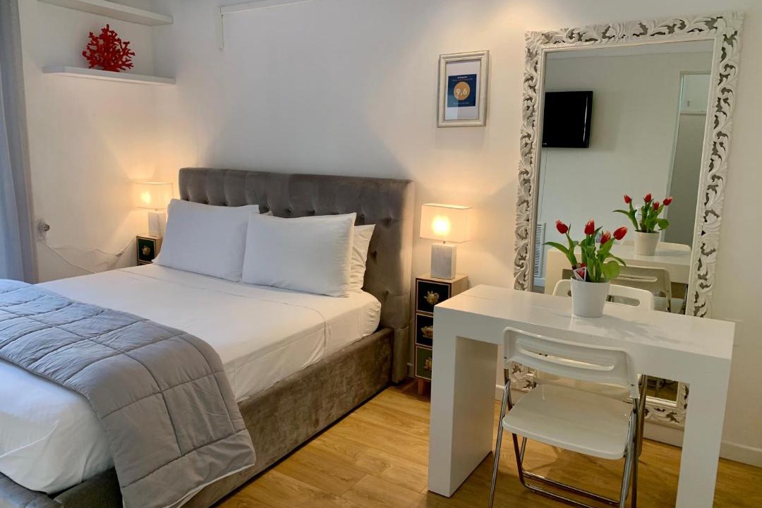 Photo of Bedroom in Gardone Riviera