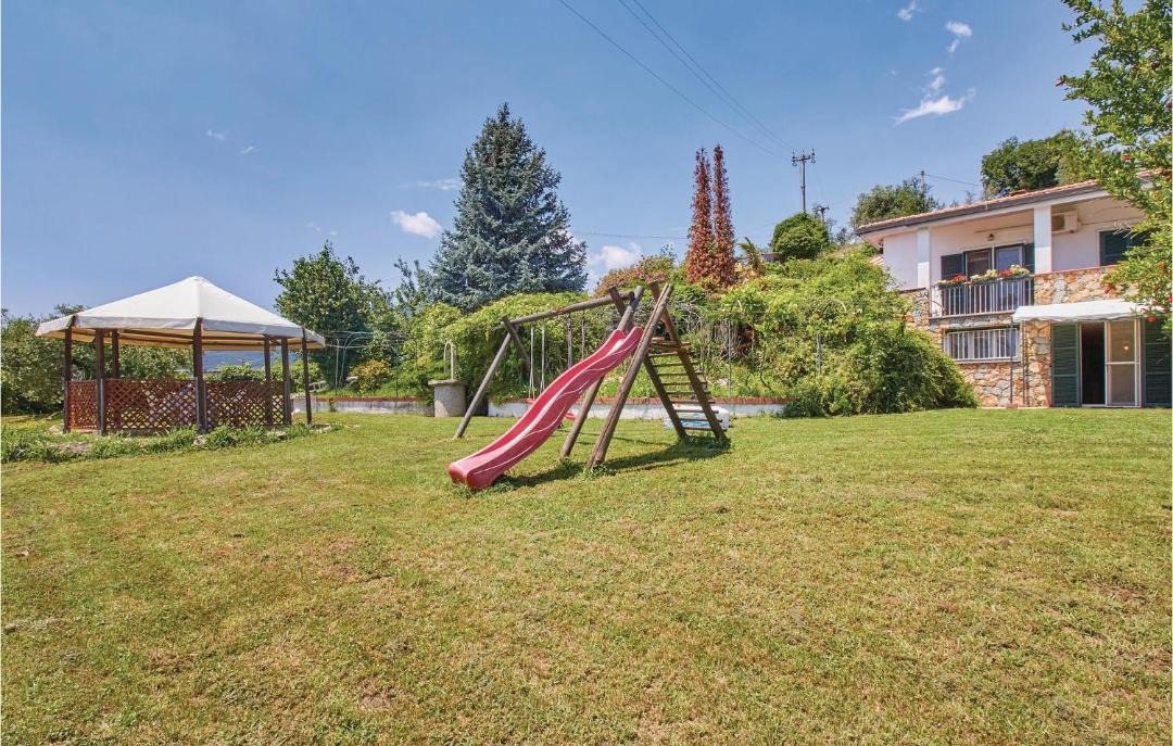 Photo of Buildings in Bardino Nuovo