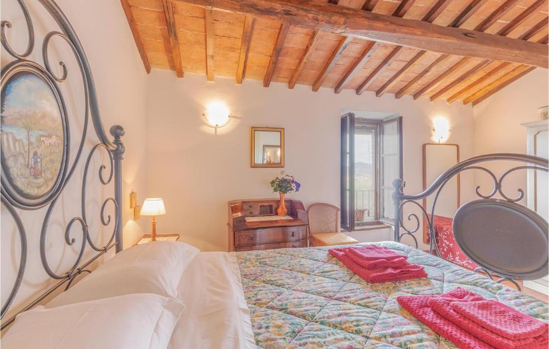 Photo of Bedroom in Monte Petriolo