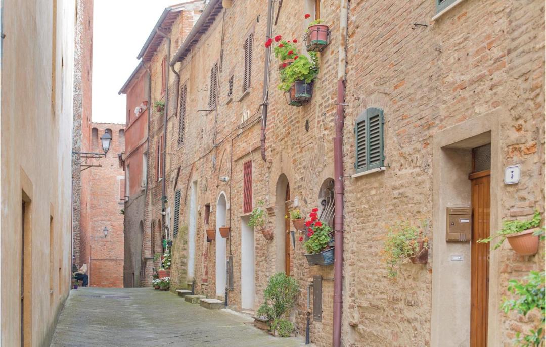 Photo of Buildings in Monte Petriolo