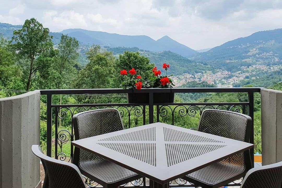 Photo of Patio Balcony in Calchera-Frontale