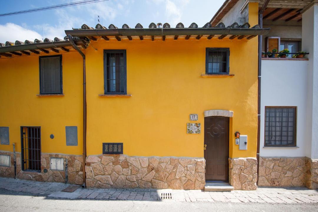 Photo of Buildings in Badiola