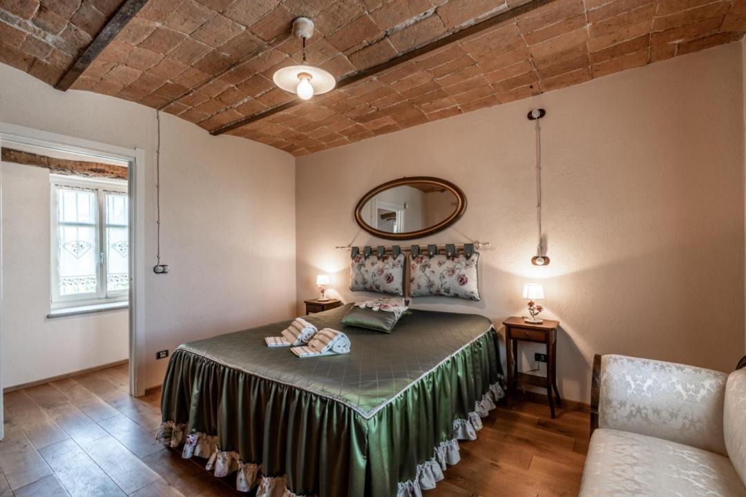 Photo of Bedroom in Costigliole d'Asti