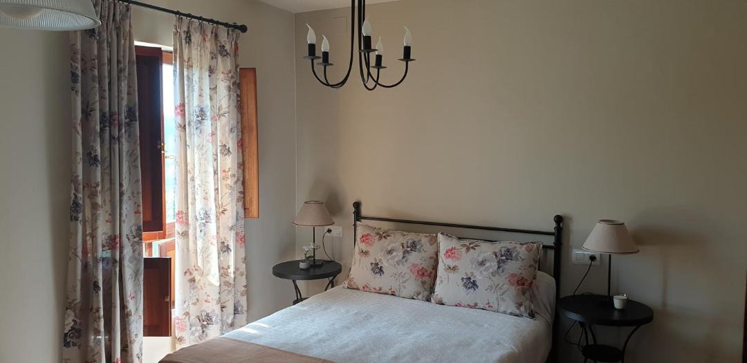 Photo of Bedroom in Tineo