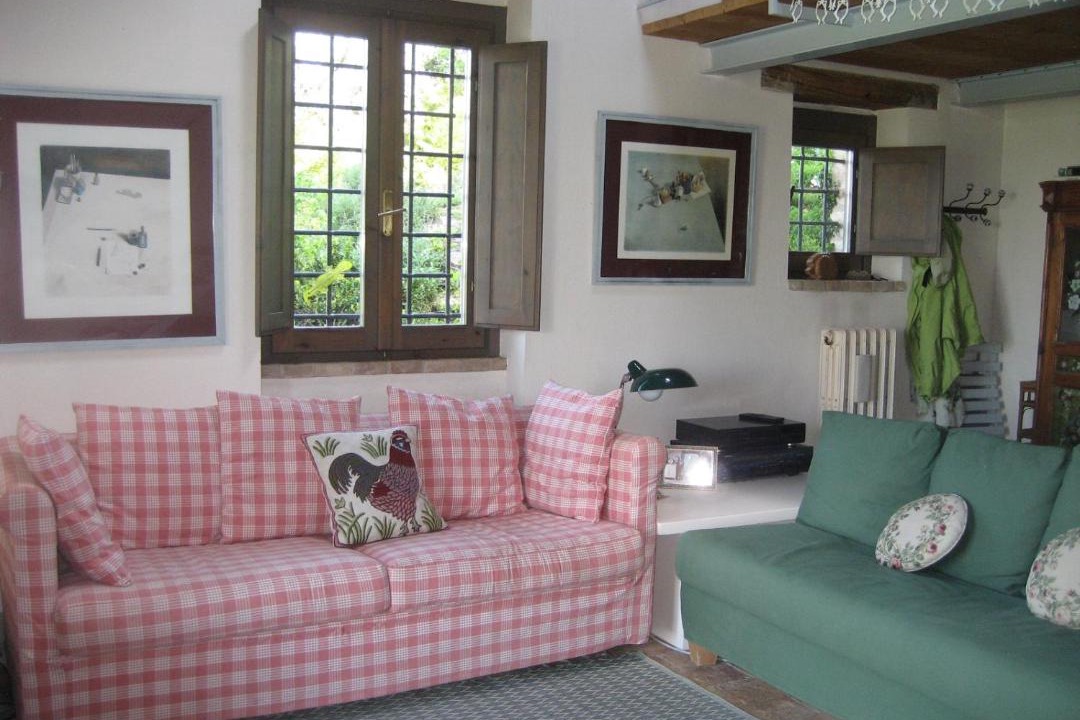 Photo of Livingroom in Baschi