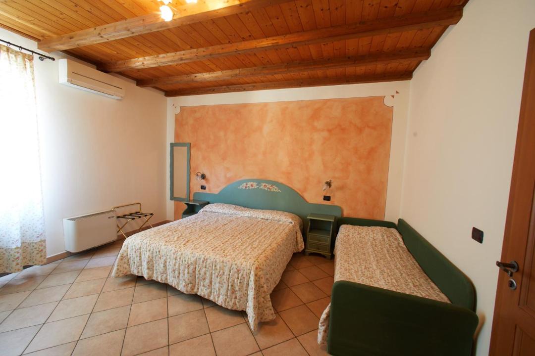 Photo of Bedroom in Brentino Belluno