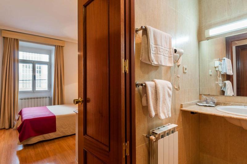 Photo of Bathroom in Linares