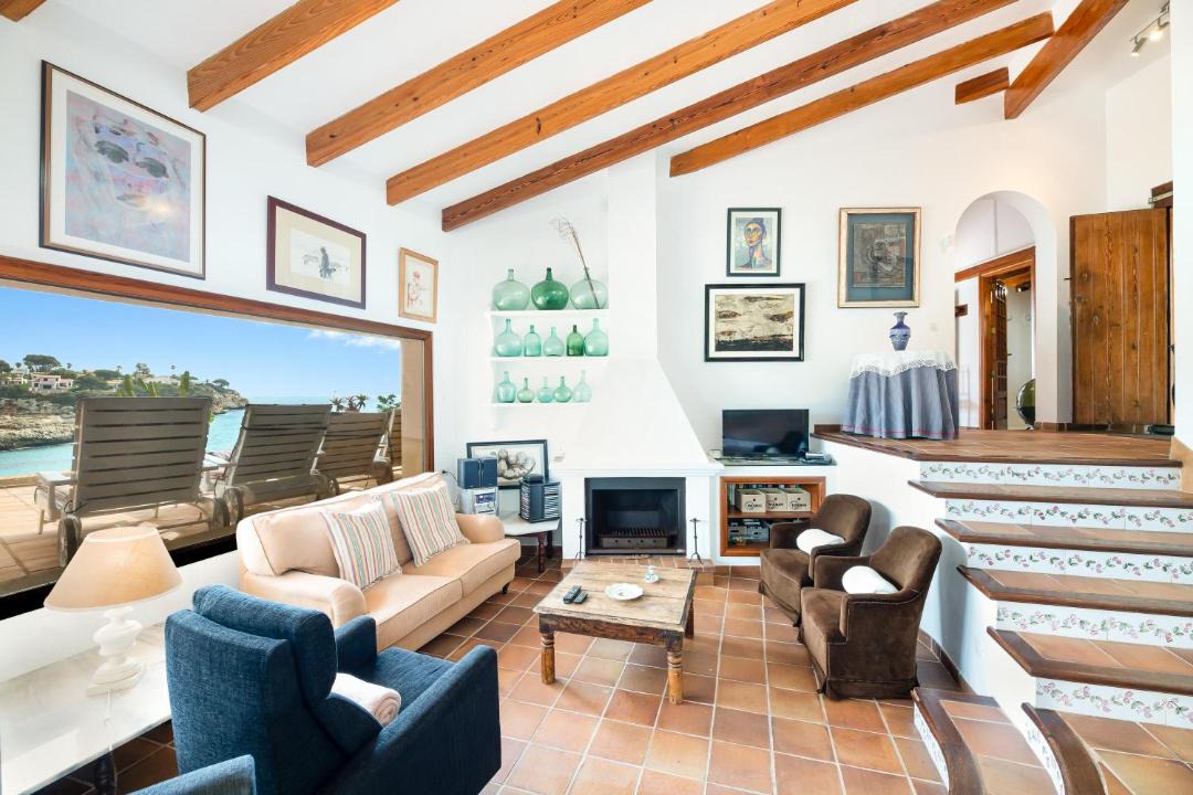 Photo of Livingroom in Cala Mandia