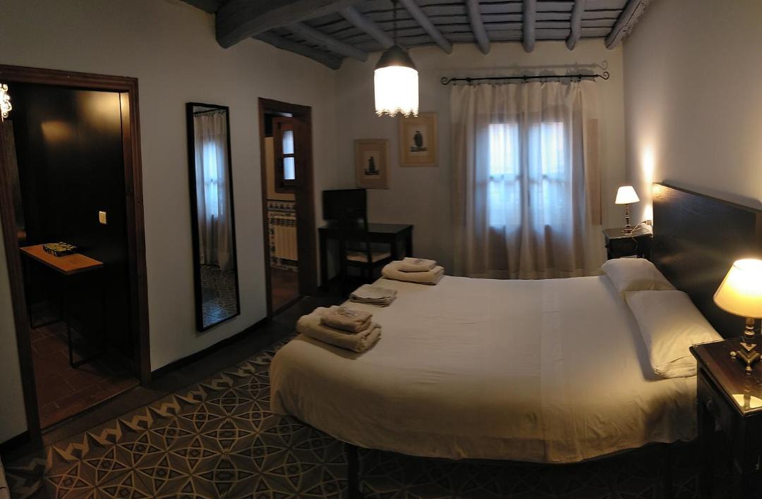 Photo of Bedroom in San Esteban de la Sierra