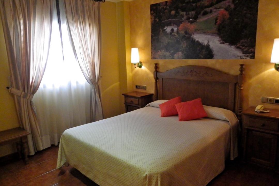 Photo of Bedroom in Escalona