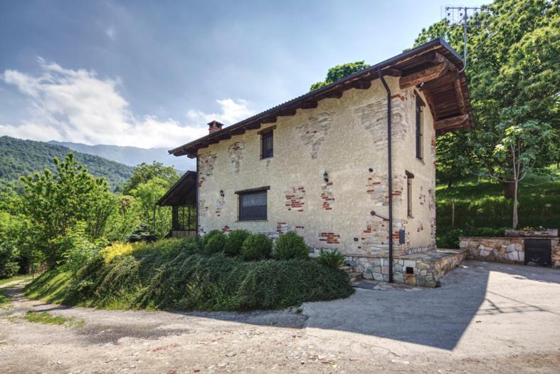 Photo of Buildings in Peveragno