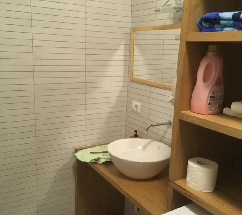Photo of Bathroom in Mango