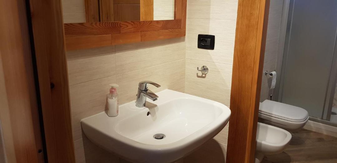 Photo of Bathroom in Candiolo