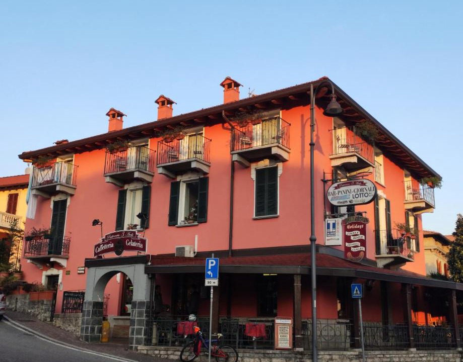 Photo of Others in Azzano