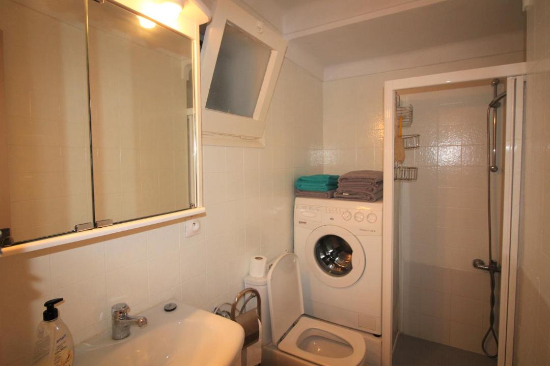 Photo of Bathroom in Roses Town Center
