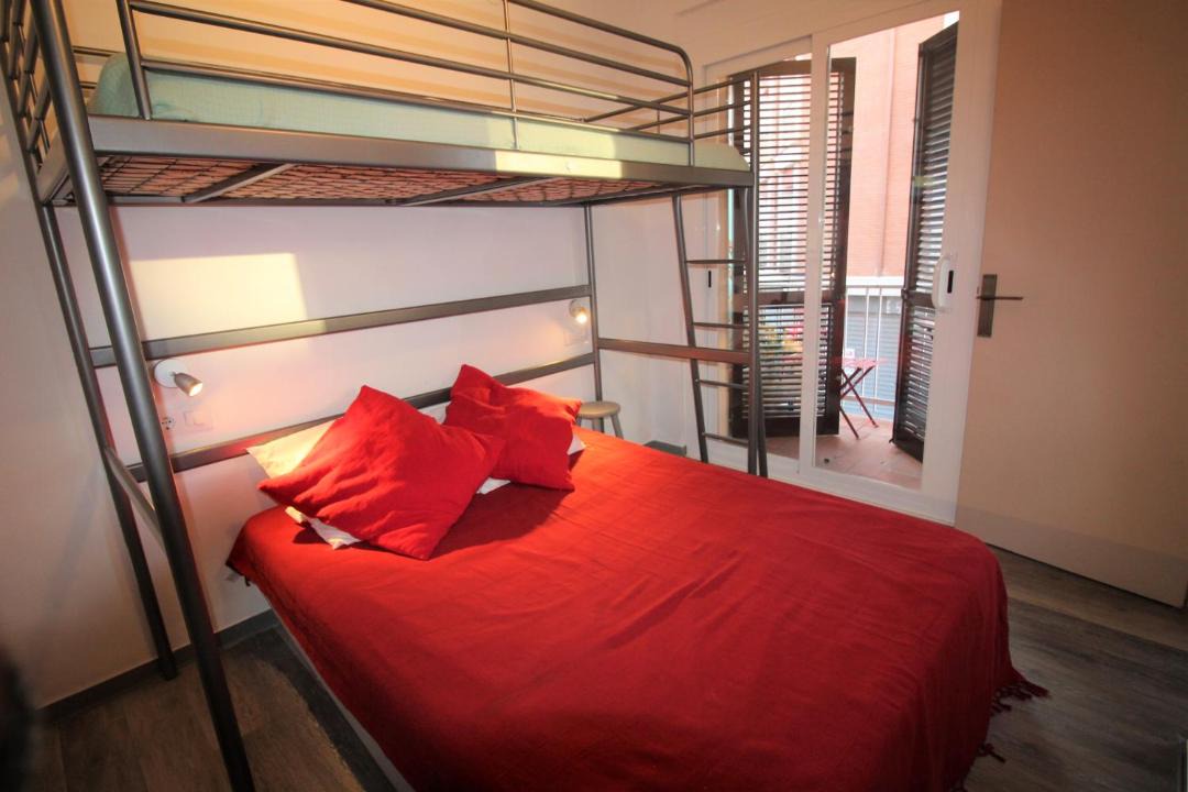 Photo of Bedroom in Roses Town Center