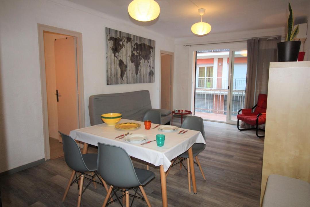 Photo of Livingroom in Roses Town Center