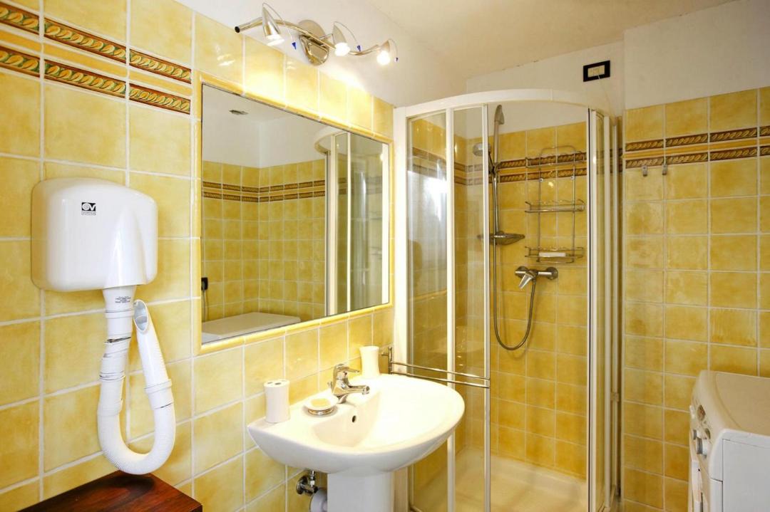 Photo of Bathroom in Gonte