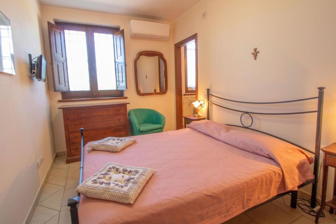 Photo of Bedroom in Massa Martana