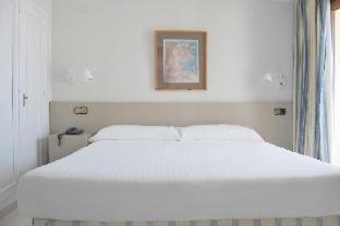 Photo of Bedroom in Roses Town Center