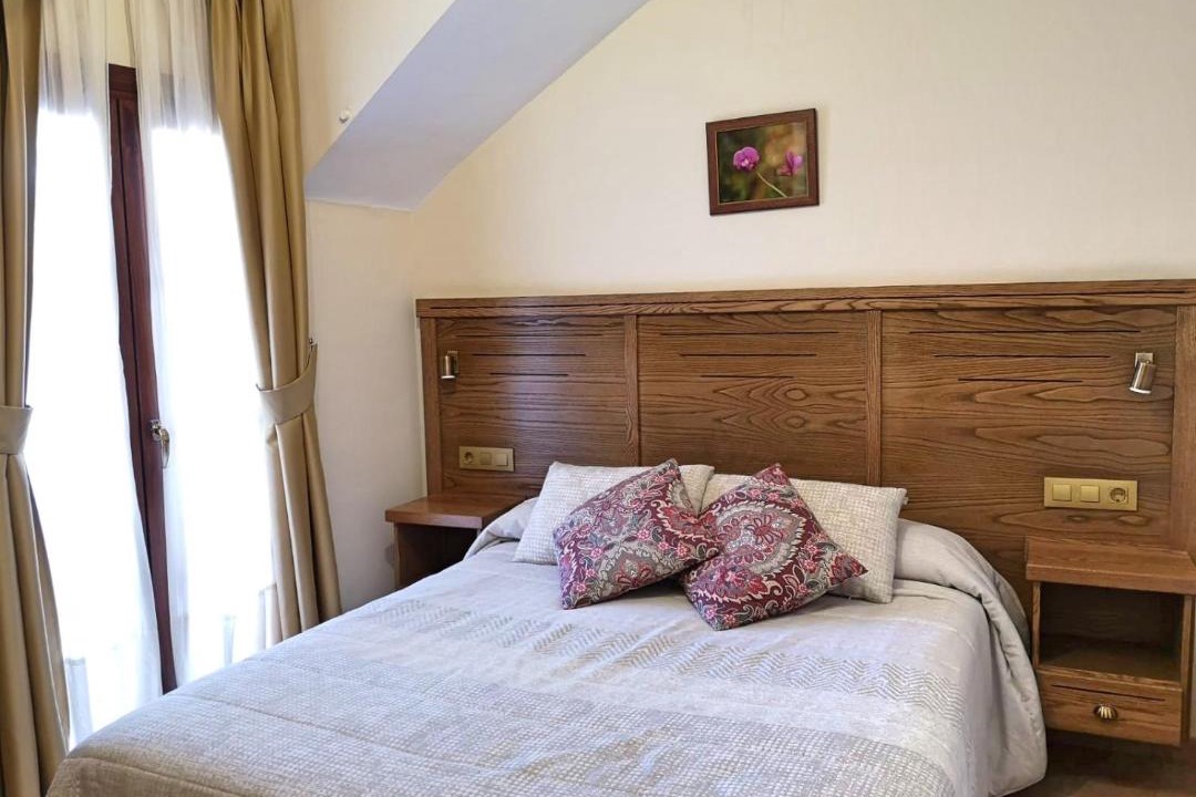 Photo of Bedroom in Sotres