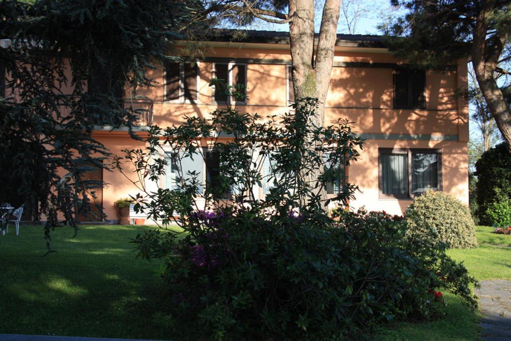 Photo of Buildings in Lurago d'Erba