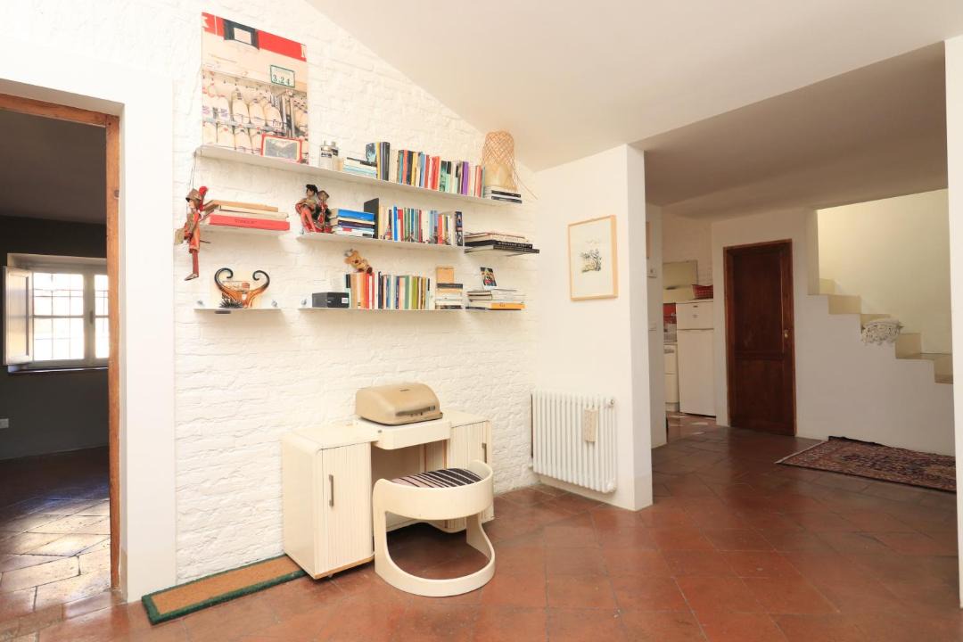 Photo of Livingroom in Esquilino