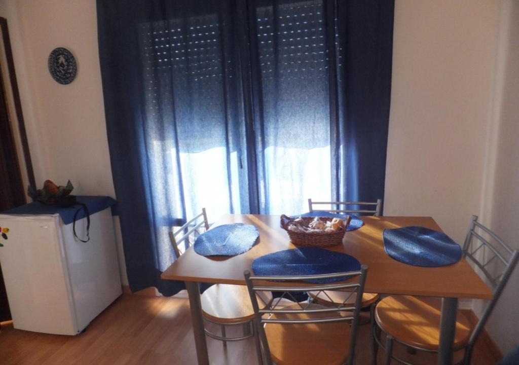 Photo of Livingroom in Roses Town Center