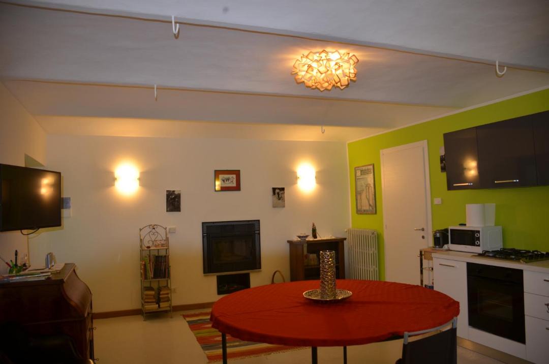 Photo of Livingroom in Mango