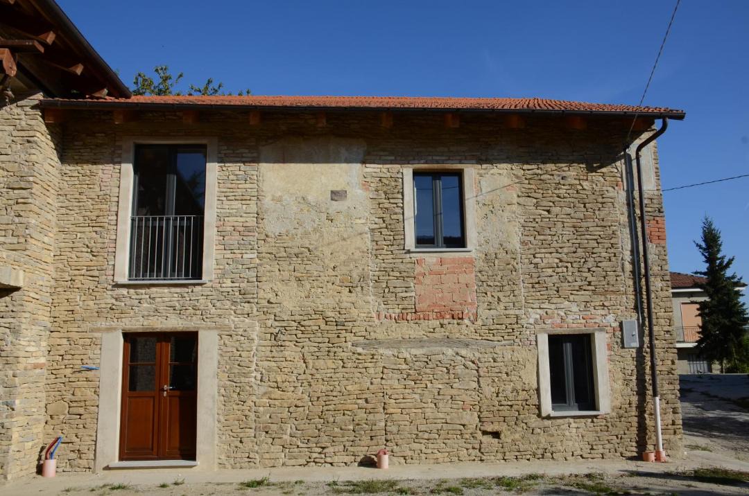 Photo of Buildings in Mango