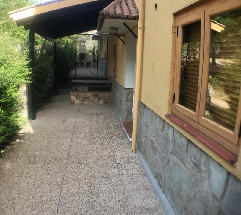 Photo of Buildings in Arroyo Frio