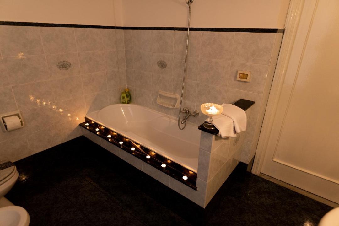 Photo of Bathroom in Corleone