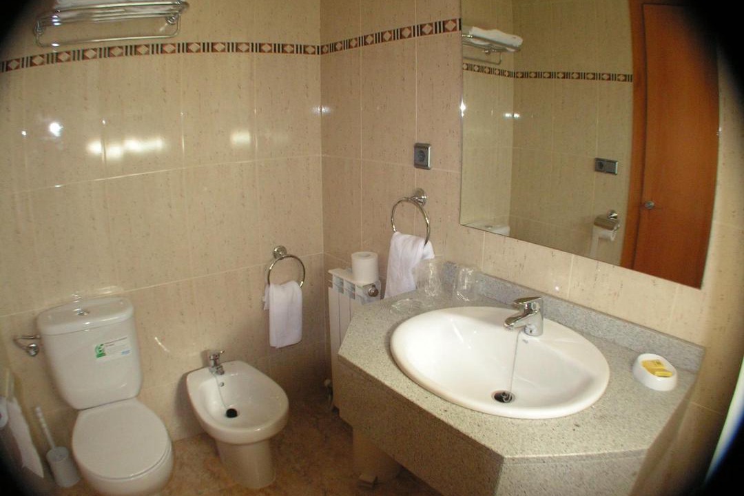 Photo of Bathroom in Mequinenza